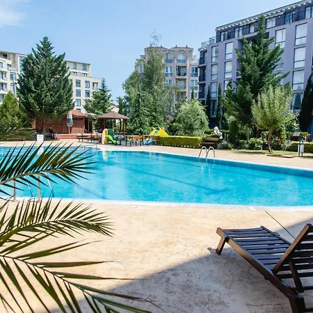 Compact With An Indoor Pool Near Cacao By Flаt Manаger Daire *