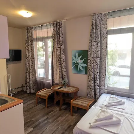 Compact With An Indoor Pool Near Cacao By Flаt Manаger Daire