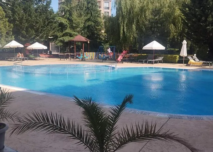 Compact With An Indoor Pool Near Cacao By Flаt Manаger Sunny Beach